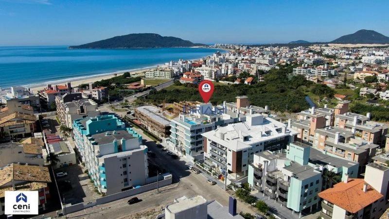 Apartamento De Alto Padrão à 200 Metros Na Praia Dos Ingleses Em *