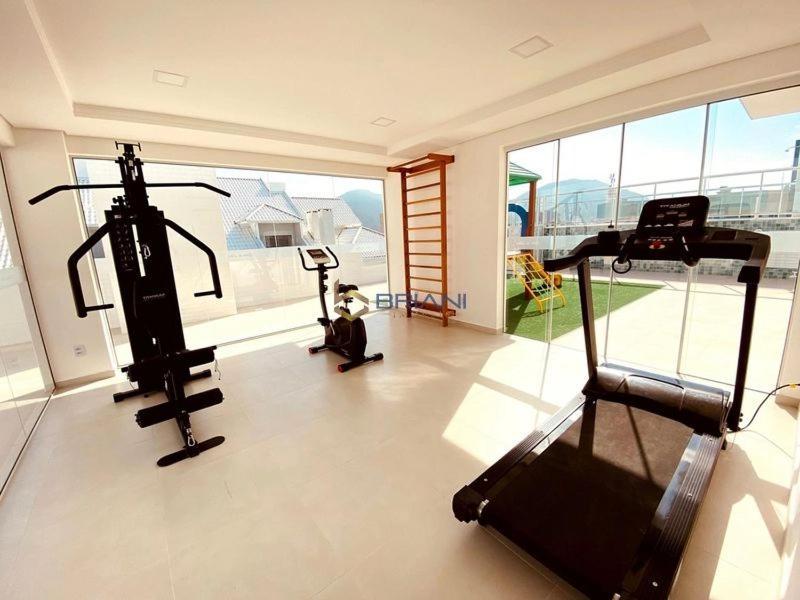 Apartamento De Alto Padrão à 200 Metros Na Praia Dos Ingleses Em * Florianópolis