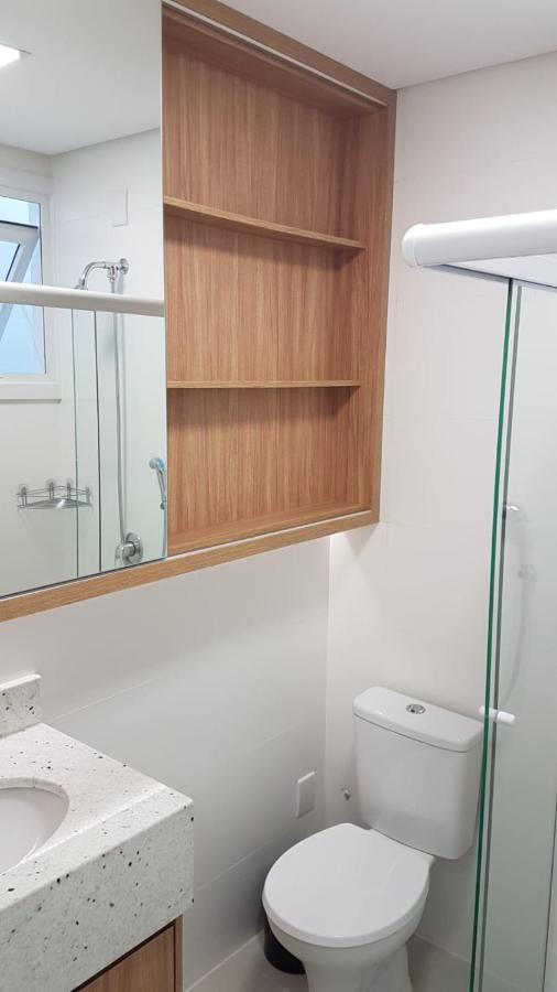 Apartamento De Alto Padrão à 200 Metros Na Praia Dos Ingleses Em *